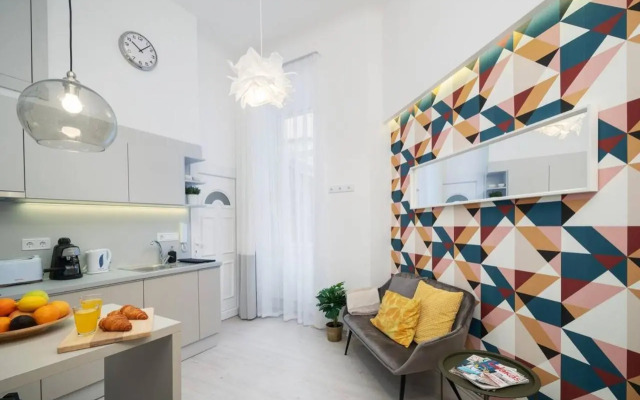BpR Astro Studio Home