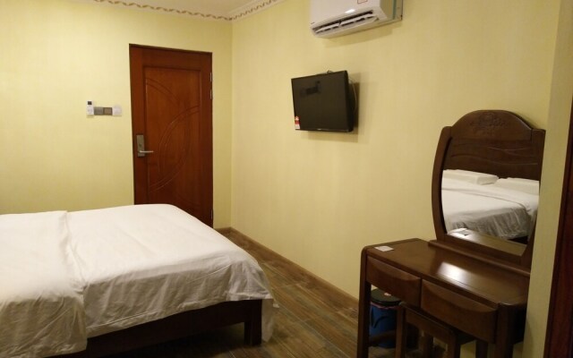 Uncle Ho Motel