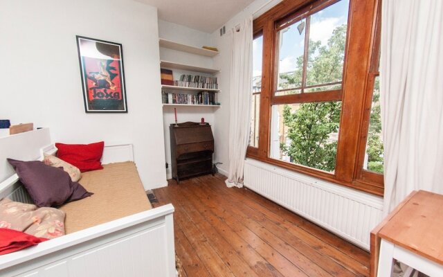 Beautiful Conversion Flat in Fashionable Hackney