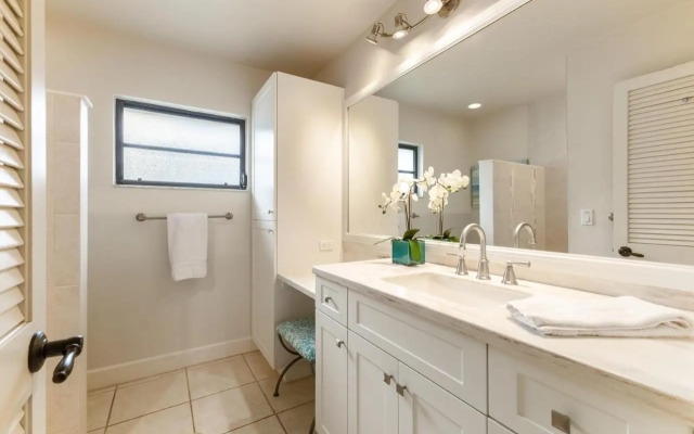 Private Pool + Sunroom Beach Escape at Manatee