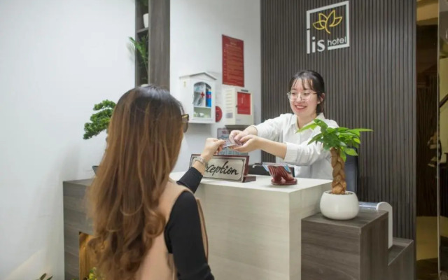 LIS Hotel