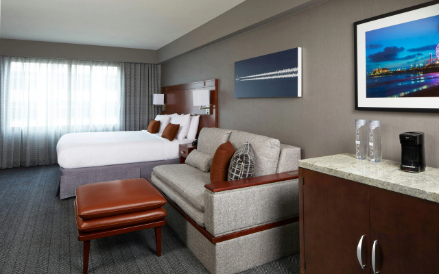 Courtyard by Marriott Los Angeles LAX/Century Boulevard