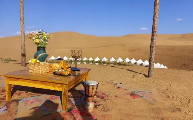 Zhongwei Daxing Night Desert Camp