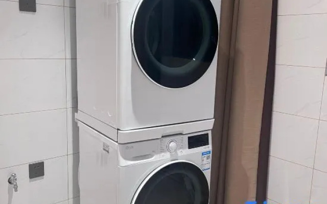 Vienna Hotel (RT-Mart)