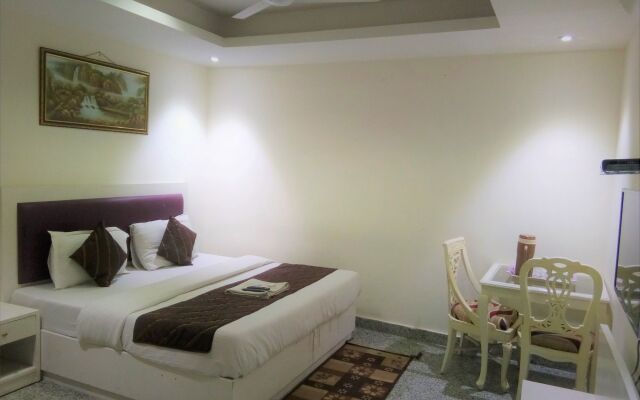 Airport Hotel The Paramont