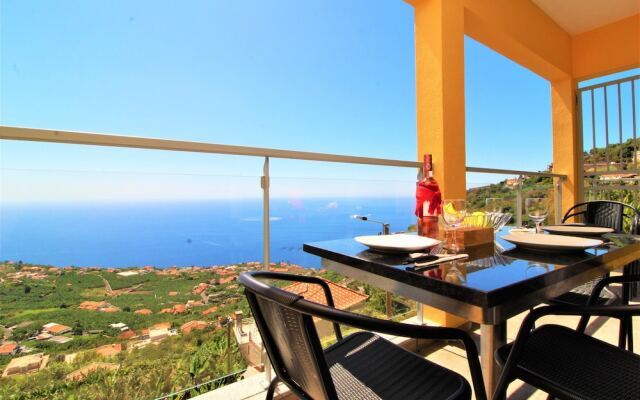 Caracas One Bedroom Apartment Sea View