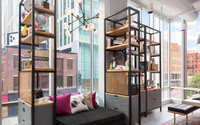 Moxy Boston Downtown