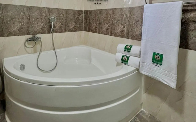 Hotel Wimbi Sun
