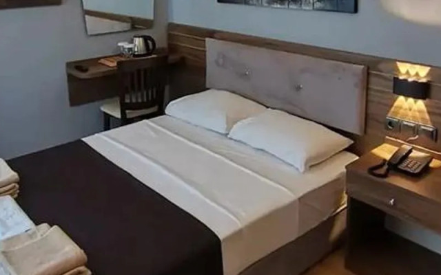 Nicer Hotel