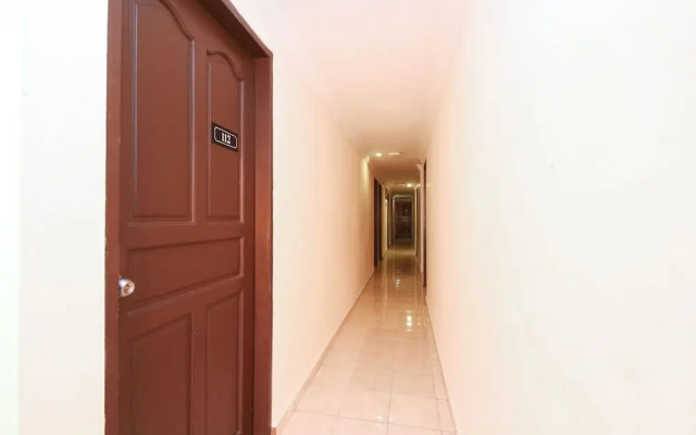 OYO 775 Hotel Sahara Inn
