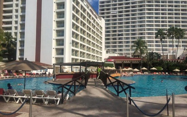 Torre Condomar by VRHost