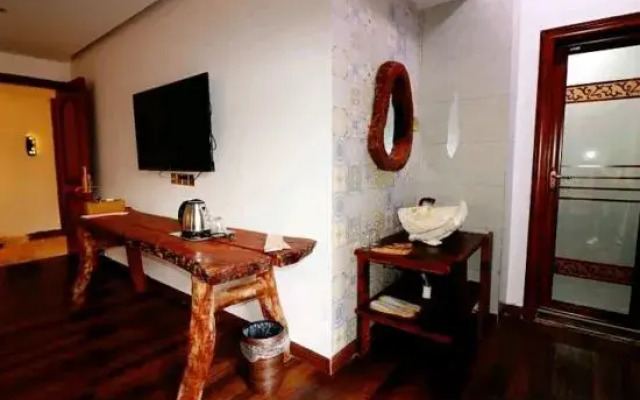 Bozhou Homestay (Xitianmiao Qilou Old Street Branch)