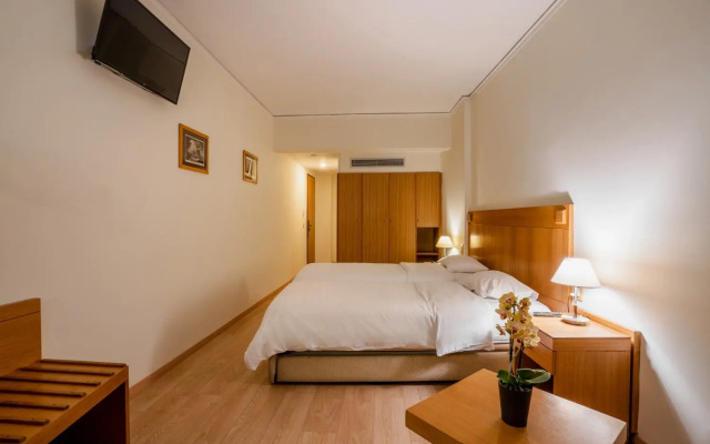 Hotel Ilissos