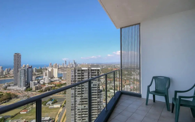 Stylish 3 Bedroom Apartment In Goldcoast