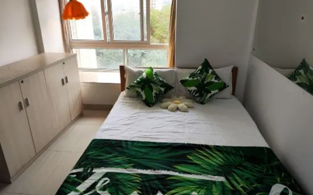 Huizhou Mangrove Bay Binhaishan Lake View Center Apartment