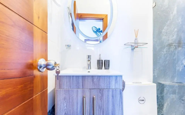 New Stylish 3BR Villa With Private Pool Terrace
