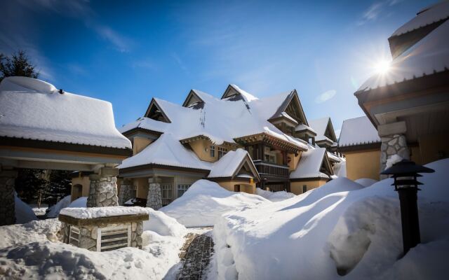 Stoney Creek Lagoon - Whistler Premier