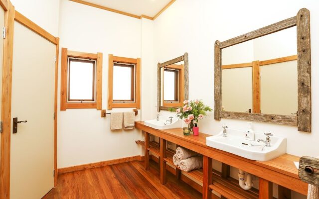 Mangarara Eco Lodge