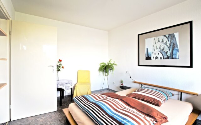Private Apartment August-Schaper-Straße