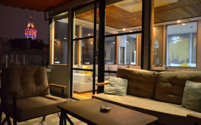 Unver Galata Apart