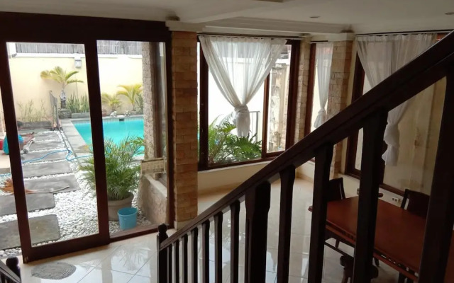 Loven Sanur Guest House