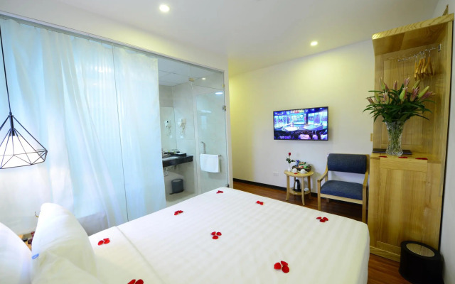 Blue Hanoi Inn Luxury Hotel