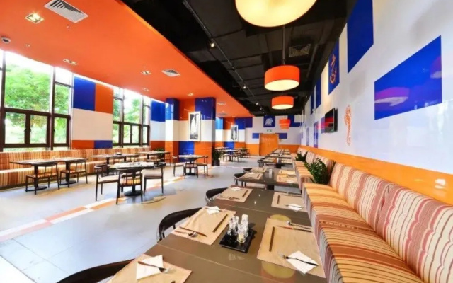 Chimelong Ying Hai Hotel and Apartment