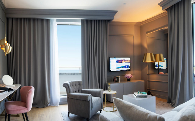 Hotel Excelsior