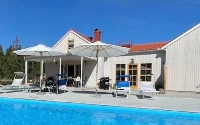 Villa Vitvikenb i Gotland, Pool