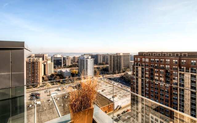 Bluebird Suites in Pentagon City