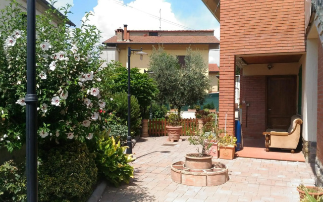Locazione Turistica Casa Vacanza Lola