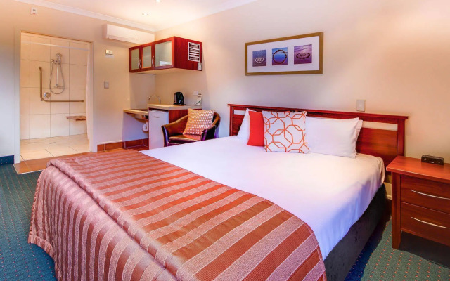 Emerald Spa Motor Inn