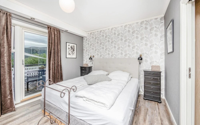 Stunning Home in Vestnes With 3 Bedrooms and Wifi