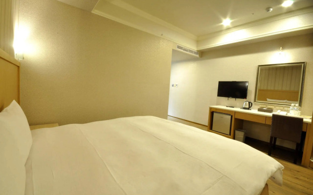 Fish Hotel - Pingtung