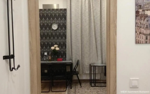 M&M Apartment Budapest House