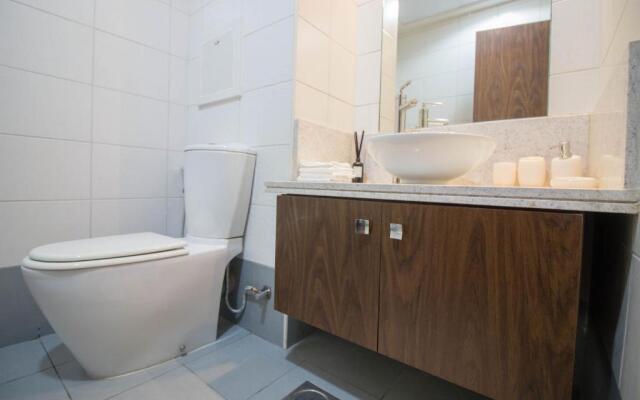 Executive Bay Tower B