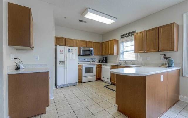 Havens 712 3 Bedroom Condo by Redawning