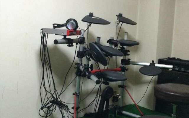 Music Oasis Snow Angel in Kitashiga