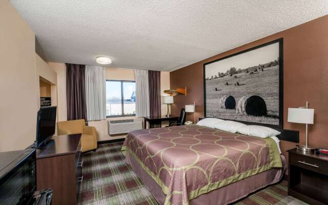 Super 8 by Wyndham Campbellsville KY