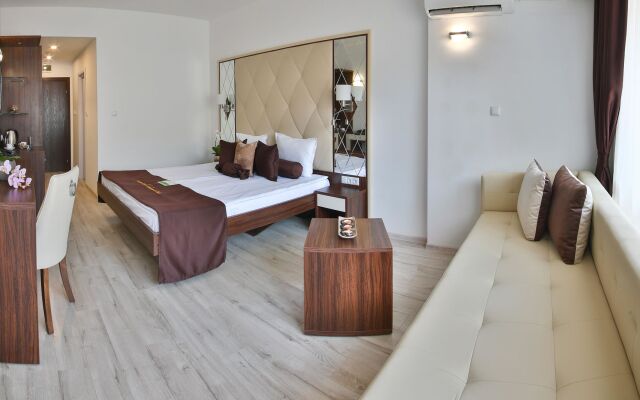 Prestige Deluxe Hotel Aquapark Club