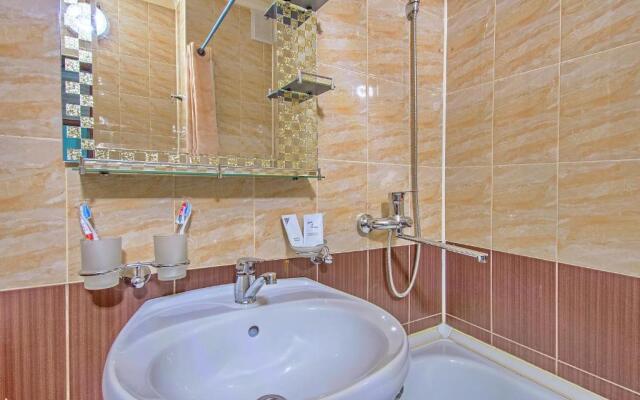 Cozy apartment on Rozybakiev 145. Atakent