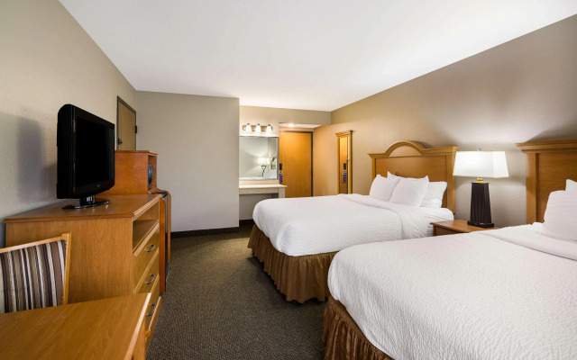 Revel Hotel Minot, SureStay Collection by Best Western