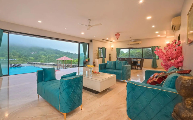 StayVista at Lake Mansion