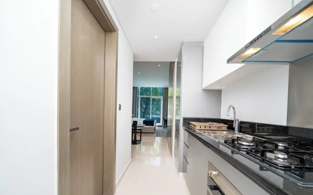 Elegant Studio Living in Privé