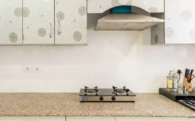 Medical Friendly 2 BR Near Fortis Parfait Street