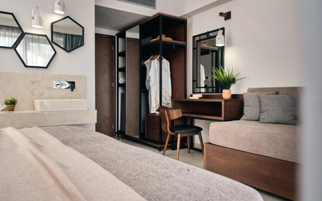 Letsos Hotel