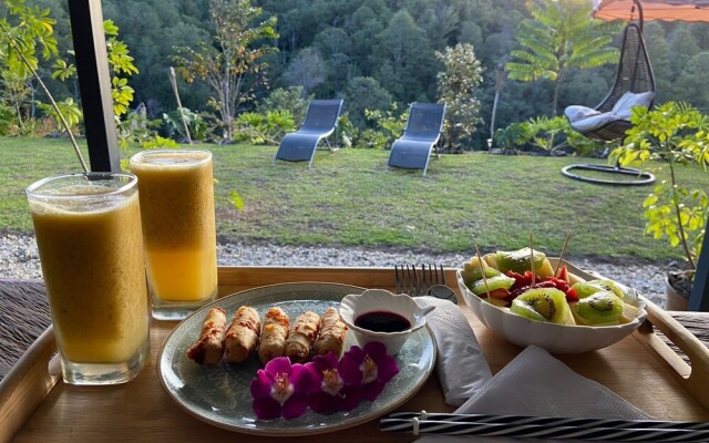 Cardinal Glamping