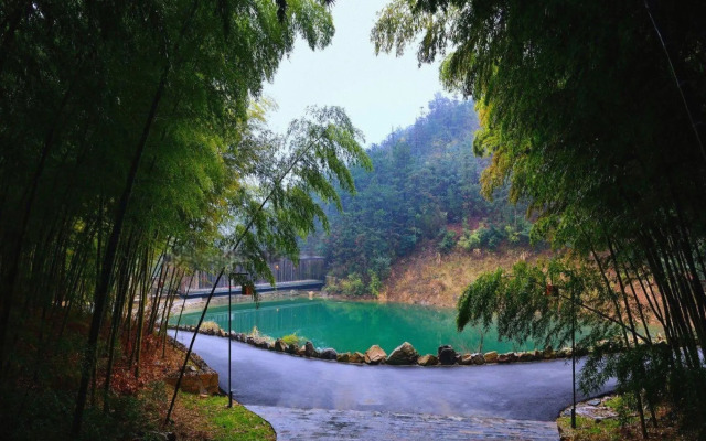 Meijie Mountain Hotspring Resort