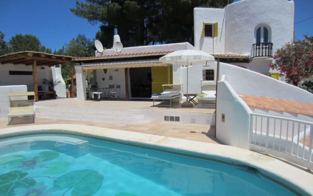 Quaint Holiday Home in Balearic Islands With Private Pool