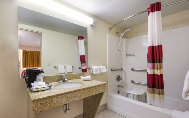 Red Roof Inn Shelbyville